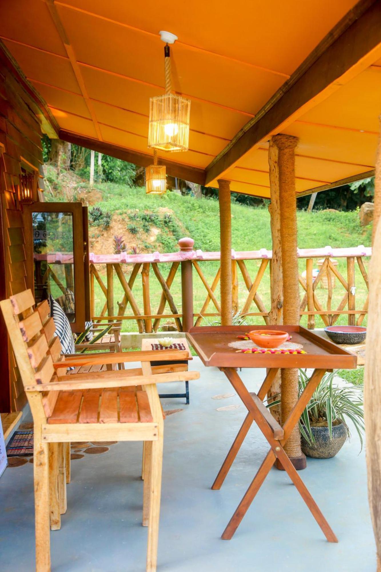 Вілла Blue Ocean Tree House Hiriketiya Діквелла Екстер'єр фото