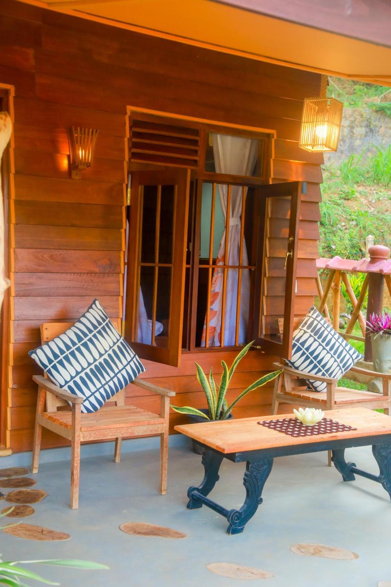 Вілла Blue Ocean Tree House Hiriketiya Діквелла Екстер'єр фото